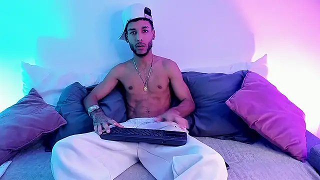 Thiagoferreti online show from 06/26/26, 04:29