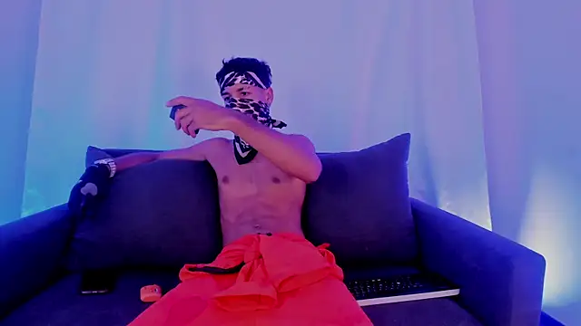 Thiagoferreti online show from 11/06/25, 07:29