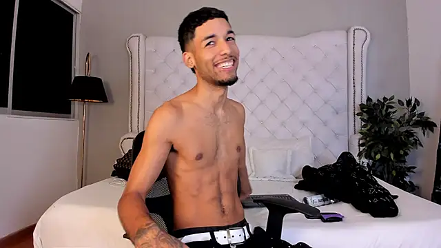 Thiagoferreti online show from 02/23/26, 03:41