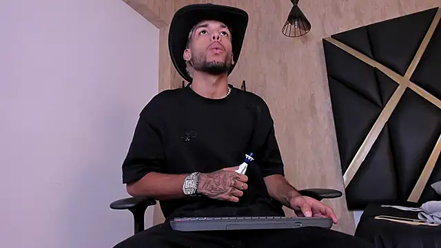 Thiagoferreti online show from 09/19/25, 03:32