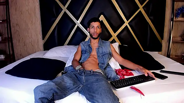 Thiagoferreti online show from 02/03/26, 01:27