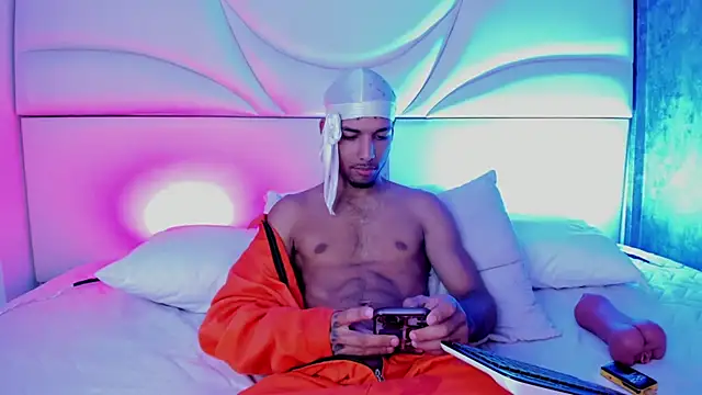 Thiagoferreti online show from 12/05/25, 07:23