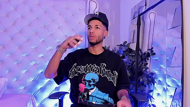 Thiagoferreti online show from 05/15/26, 01:36