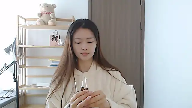 Mimi-cnbaby online show from 04/01/26, 05:09