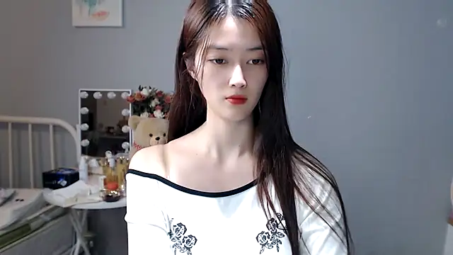 Mimi-cnbaby online show from 10/18/25, 10:28