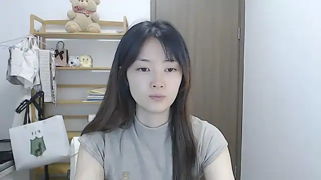 Snapshot of Mimi-cnbaby chatting on 05/02/26, 01:05 Mimi-cnbaby online show from 05/02/26, 01:05