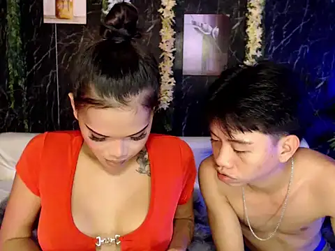 ur holly lexie online show from 10/05/25, 05:53