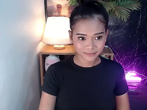 ur holly lexie online show from 09/21/25, 07:02