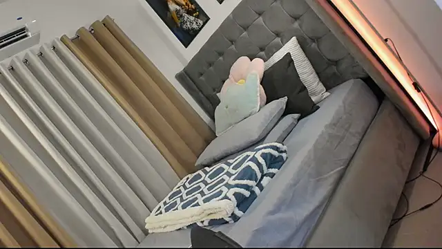 saucysensual tanyahx online show from 11/12/25, 05:22