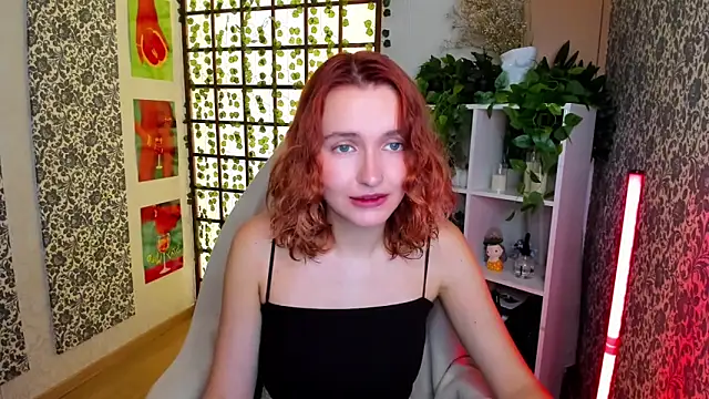 Snapshot of Elis_Cherry chatting on 09/13/25, 01:49 Elis Cherry online show from 09/13/25, 01:49