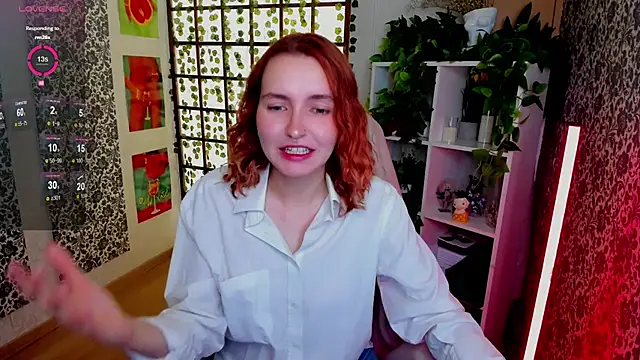 Snapshot of Elis_Cherry chatting on 09/22/25, 01:55 Elis Cherry online show from 09/22/25, 01:55