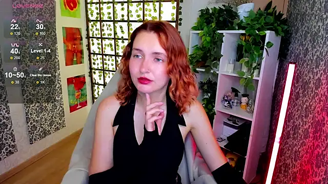 Snapshot of Elis_Cherry chatting on 09/23/25, 01:56 Elis Cherry online show from 09/23/25, 01:56