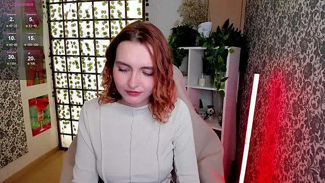 Snapshot of Elis_Cherry chatting on 10/18/25, 02:13 Elis Cherry online show from 10/18/25, 02:13