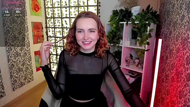 Snapshot of Elis_Cherry chatting on 10/10/25, 01:50 Elis Cherry online show from 10/10/25, 01:50