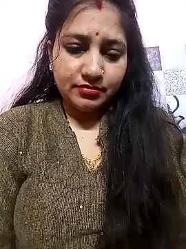 Snapshot of nisha_sweet chatting on 12/17/25, 10:53 nisha sweet online show from 12/17/25, 10:53