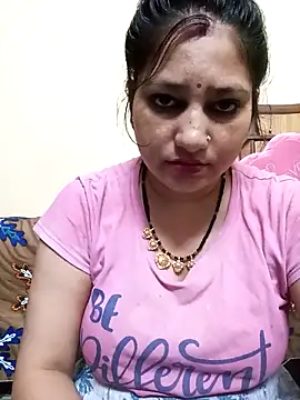 Snapshot of nisha_sweet chatting on 10/28/25, 11:31 nisha sweet online show from 10/28/25, 11:31