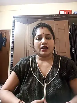 nisha sweet online show from 10/08/25, 09:44