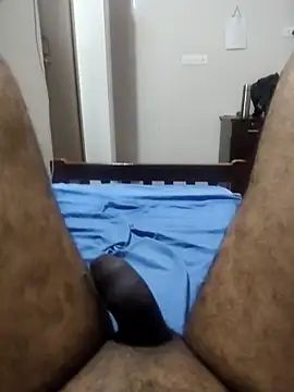 vichuhot online show from 10/26/25, 06:08