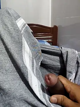 vichuhot online show from 10/21/25, 04:17