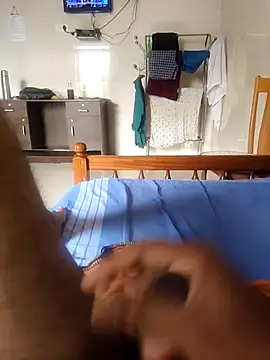 vichuhot online show from 10/24/25, 06:45