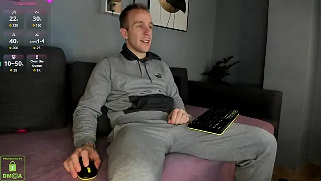 Snapshot of Buddy_Forman chatting on 10/28/25, 06:23 Buddy Forman online show from 10/28/25, 06:23