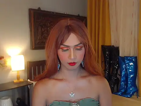 Snapshot of Nathalieheartt chatting on 09/18/25, 01:19 Nathalieheartt online show from 09/18/25, 01:19