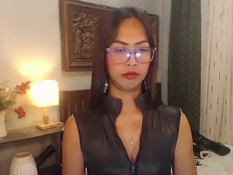 Snapshot of Nathalieheartt chatting on 07/20/26, 01:35 Nathalieheartt online show from 07/20/26, 01:35
