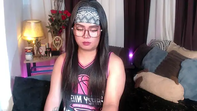 YourSweet-mich online show from 04/14/26, 06:07