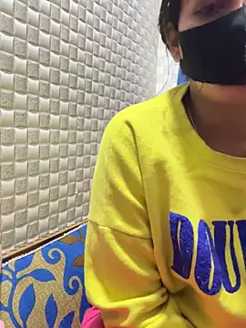 Snapshot of Hot_Jaanvi_ chatting on 01/14/26, 07:01 Hot Jaanvi online show from 01/14/26, 07:01