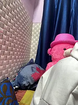 Snapshot of Hot_Jaanvi_ chatting on 02/14/26, 04:23 Hot Jaanvi online show from 02/14/26, 04:23