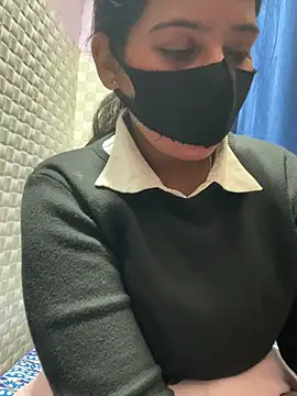 Snapshot of Hot_Jaanvi_ chatting on 02/01/26, 02:48 Hot Jaanvi online show from 02/01/26, 02:48