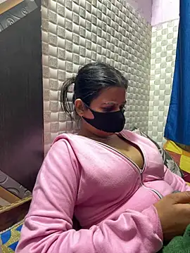 Snapshot of Hot_Jaanvi_ chatting on 01/14/26, 07:06 Hot Jaanvi online show from 01/14/26, 07:06