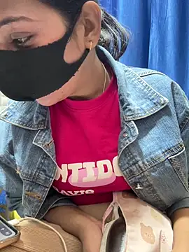 Snapshot of Hot_Jaanvi_ chatting on 02/06/26, 12:17 Hot Jaanvi online show from 02/06/26, 12:17