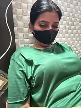 Hot Jaanvi  online show from 04/28/26, 03:49
