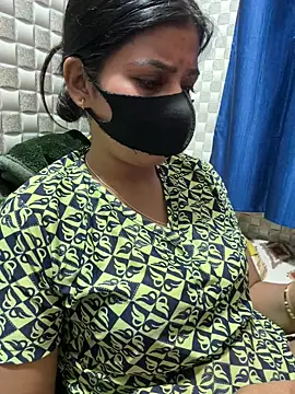 Hot Jaanvi  online show from 04/11/26, 07:45