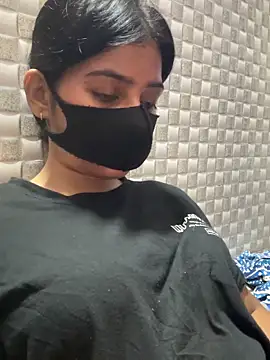 Hot Jaanvi  online show from 06/07/26, 04:23