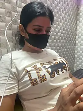 Hot Jaanvi  online show from 05/29/26, 04:46
