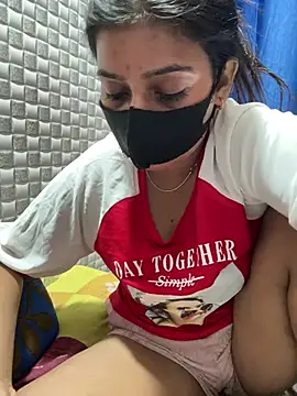 Hot Jaanvi  online show from 04/14/26, 05:56