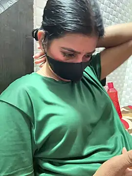 Hot Jaanvi  online show from 04/18/26, 04:42