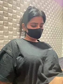 Hot Jaanvi  online show from 06/06/26, 04:12