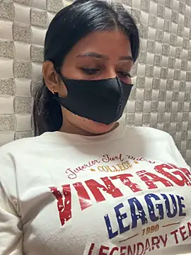 Hot Jaanvi  online show from 05/22/26, 04:43