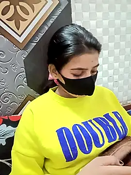 Snapshot of Hot_Jaanvi_ chatting on 11/13/25, 04:44 Hot Jaanvi online show from 11/13/25, 04:44