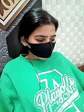 Snapshot of Hot_Jaanvi_ chatting on 11/12/25, 04:33 Hot Jaanvi online show from 11/12/25, 04:33