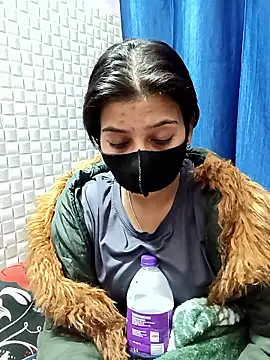 Snapshot of Hot_Jaanvi_ chatting on 12/05/25, 04:16 Hot Jaanvi online show from 12/05/25, 04:16