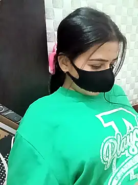 Snapshot of Hot_Jaanvi_ chatting on 11/22/25, 05:39 Hot Jaanvi online show from 11/22/25, 05:39