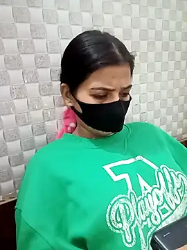 Snapshot of Hot_Jaanvi_ chatting on 11/21/25, 05:28 Hot Jaanvi online show from 11/21/25, 05:28