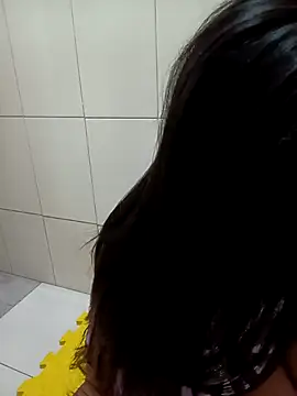 Snapshot of Hot_Jaanvi_ chatting on 10/21/25, 05:45 Hot Jaanvi online show from 10/21/25, 05:45