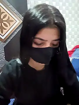 Snapshot of Hot_Jaanvi_ chatting on 11/05/25, 04:15 Hot Jaanvi online show from 11/05/25, 04:15