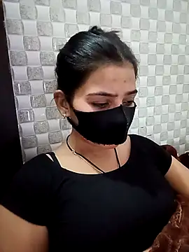 Snapshot of Hot_Jaanvi_ chatting on 11/16/25, 04:34 Hot Jaanvi online show from 11/16/25, 04:34