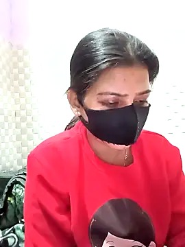 Snapshot of Hot_Jaanvi_ chatting on 12/01/25, 04:57 Hot Jaanvi online show from 12/01/25, 04:57